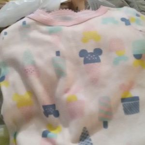 A Mini mouse pink multicolored pattern nighttime short list sleeve shirt